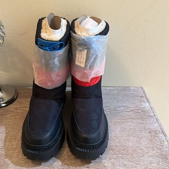 Coach Puffer Snow Boot- Navy Signature- Size 6 B- NIB - Picture 2 of 7